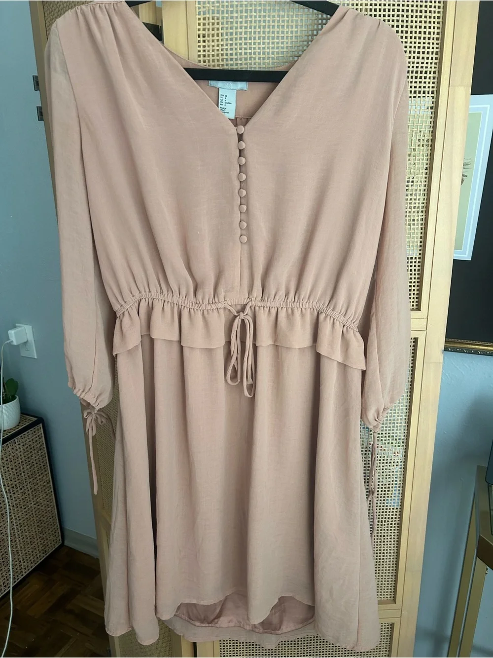 H&M Nude Button Front Mini Dress Size 8 Flowy Boho - Picture 5 of 6